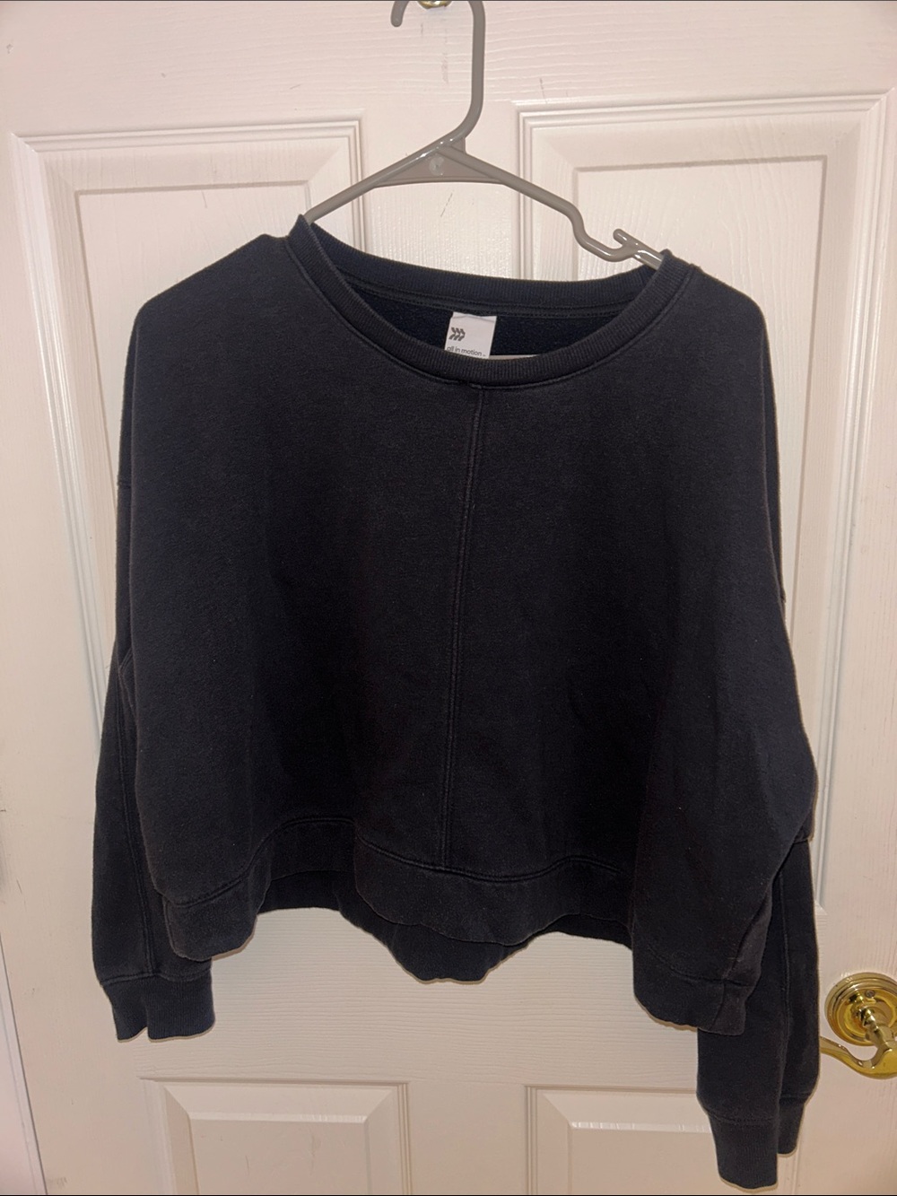 Women's Black Cropped Crewneck Sweatshirt